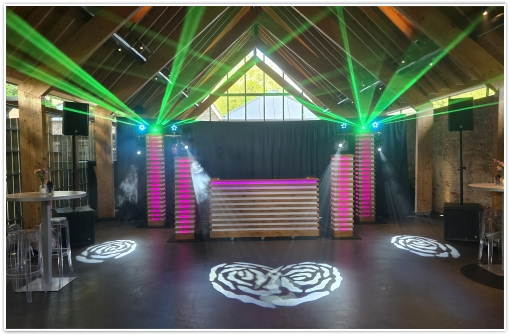 Trouwen bij Kasteel Geldrop, Two Discjockeys