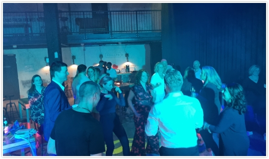 DJ Huren Eindhoven, Fifth in Eindhoven, Two Discjockeys Drive in Shows