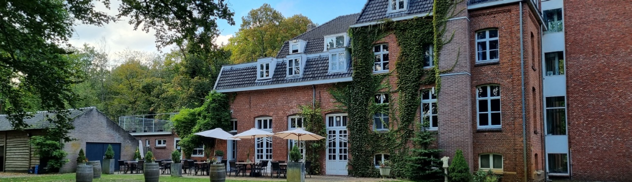 Achterkant Klooster Nieuwkerk Goirle Two Discjockeys